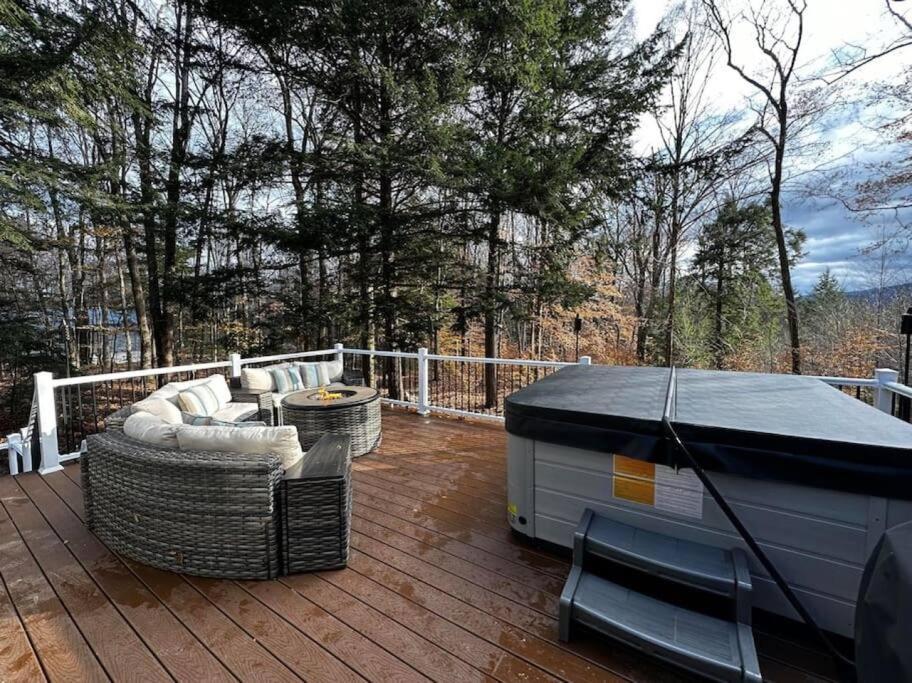 New! Cozy & Modern A-frame In The Woods W/hot Tub *